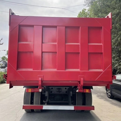 Sinotruck HOWO Pneus 315 80 22,5 60t HP 380 Euro2 375HP 4X4 8X4 Caminhão de descarga usado