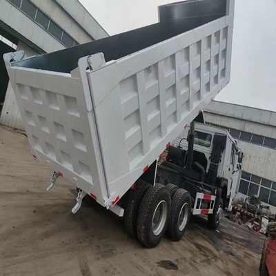 Caminhão Sinotruck Usado de Grandes Dimensões HOWO Caminhão de 30 t com venda e 50 toneladas Hyva Dumper