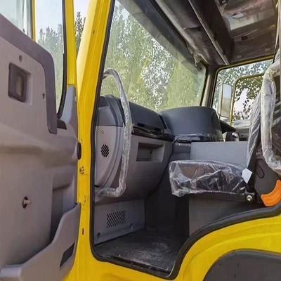 Caminhão de 50 toneladas usado Sinotruk HOWO com cadeira de motorista de suspensão a ar
