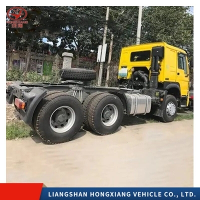 6X4 Diesel Multiplas marchas para a frente Sinotruk HOWO caminhão-trator com capacidade do motor&gt; 8L