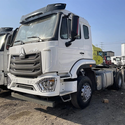 Segmento de caminhão pesado 6X4 60 toneladas Rhd Sinotruk HOWO Head Tractor Truck Manual Window