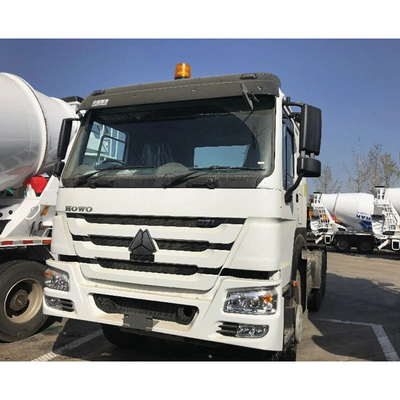 Sinotruk de alta capacidade 6X4 GNC usado Euro 5 Tractor Truck Head com certificação GCC