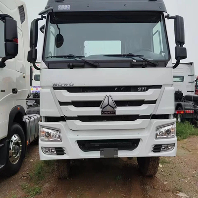 8.2 toneladas Torque máximo Sinotruk HOWO 10 rodas 371HP Tractor Truck Trailer Head