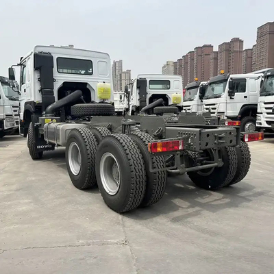 6×4 Sinotruk Usado HOWO caminhões-trator com certificação de pneus GCC e roda motriz 6×4