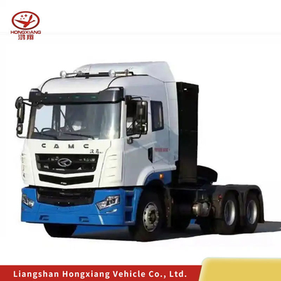 Caminhão-trator pesado com capacidade de carga de 8,2 toneladas e serviço pós-venda de 1 ano