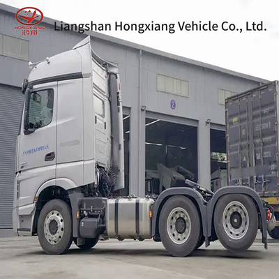Certificado GCC 8.2tons Shacman Tractor Head Truck para carga pesada e transporte