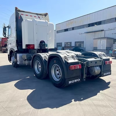 Sinotruk HOWO T7 6X4/8X4 A7/T7 10/12 Wheeler 18-25cbm Carregador de carga