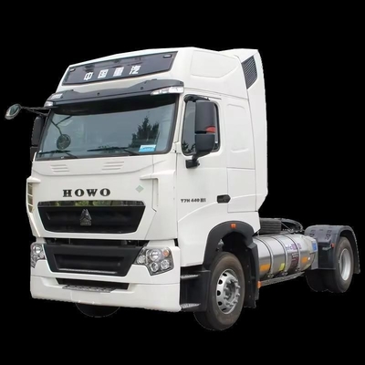 Sinotruk CNG HOWO T7 6X4 Tractor Truck Head Melhor para o Segmento de Transportes Logísticos