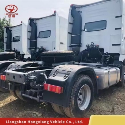 Sinotruk HOWO 6X4 Trator HOWO T7 Caminhão FAW com peso bruto do veículo 5001-10000 Kg