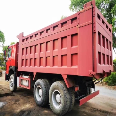 Sinotruk HOWO Caminhão de descarga de direita com binário máximo Nm 500-1000nm na Tanzânia