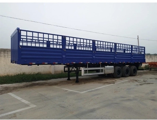 Reboque para transporte de animais de 60 a 80 t, semirreboque com 2.3.4 Configuração do eixo