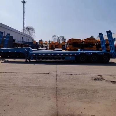 Semi-reboque hidráulico dobrável de pescoço de galinha de perfil baixo para transporte de escavadeiras e escavadeiras