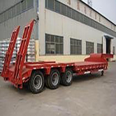 Caminhões-reboque para transporte de equipamento pesado tipo MacPherson