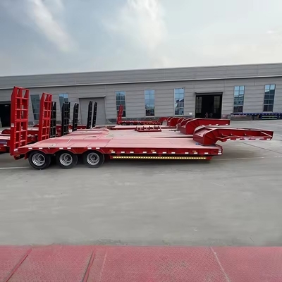 Escadaria mecânica Tri Axles Trailer de piso plano Lowboy Trailer para transporte de máquinas 1