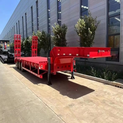 Sistemas de suspensão de tipo braço traseiro 10 Pneus 4 eixos Lowboy Trailer com escada hidráulica