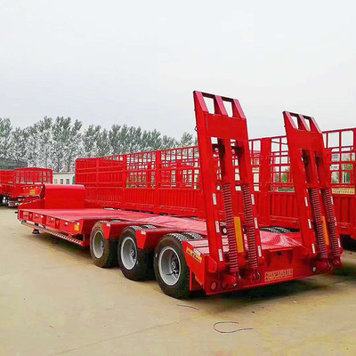 Caminhão de carga pesada 3 eixos de cama baixa Lowboy Flatbed Semi Trailer Truck com elevador hidráulico e pescoço de galinha